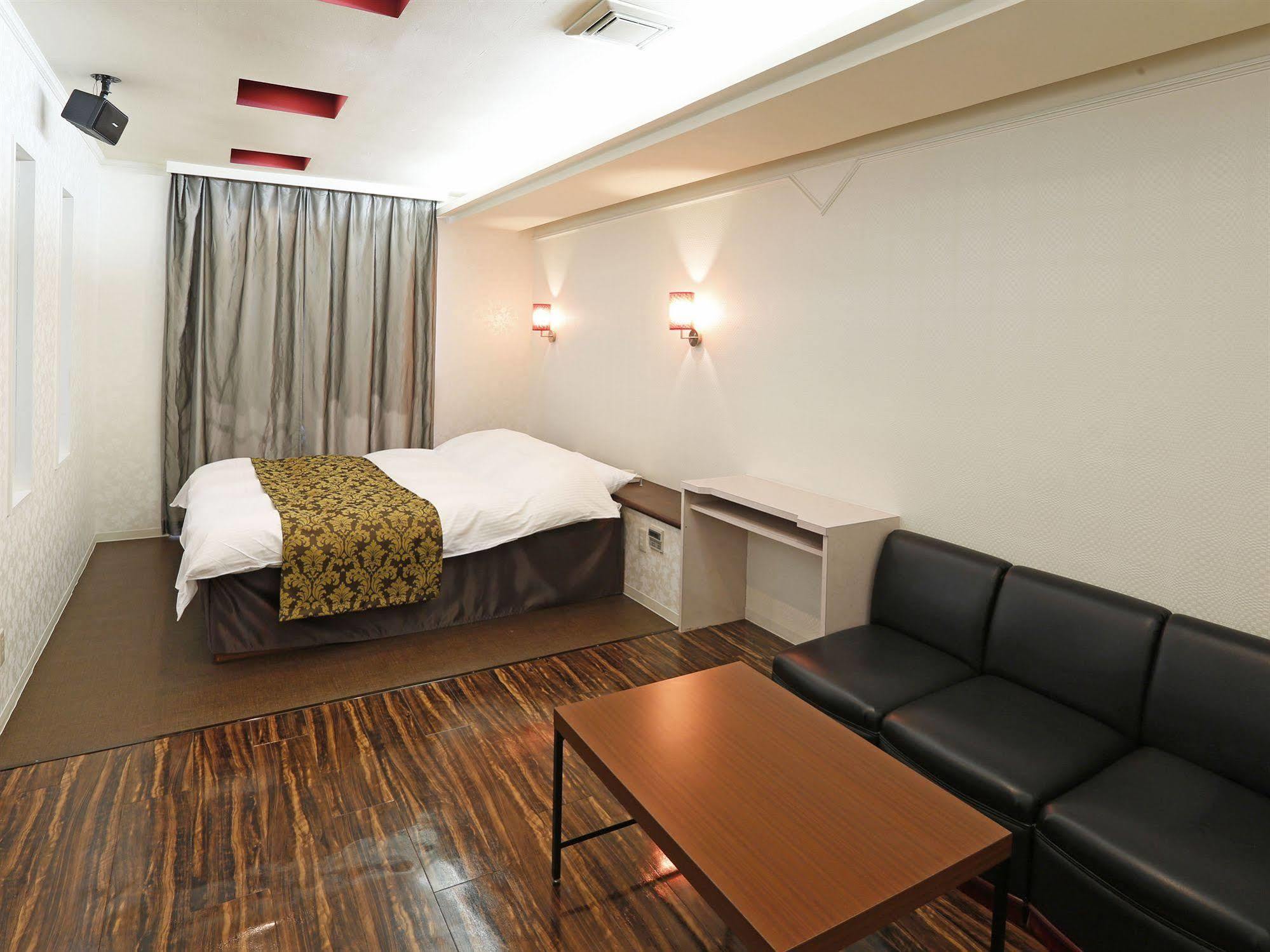 Hotel Fine Garden Gifu (Adults Only) Kakamigahara Buitenkant foto